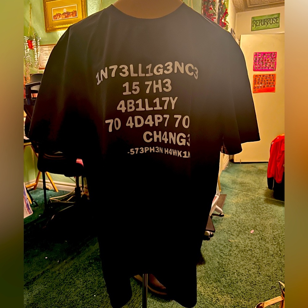 Men’s XL Black T-shirt with print!